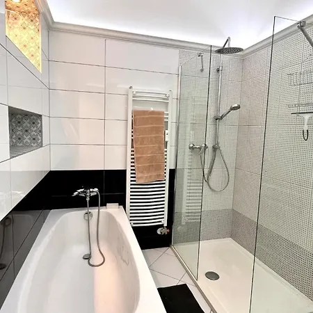 Luxury Flat Near To Parliament *